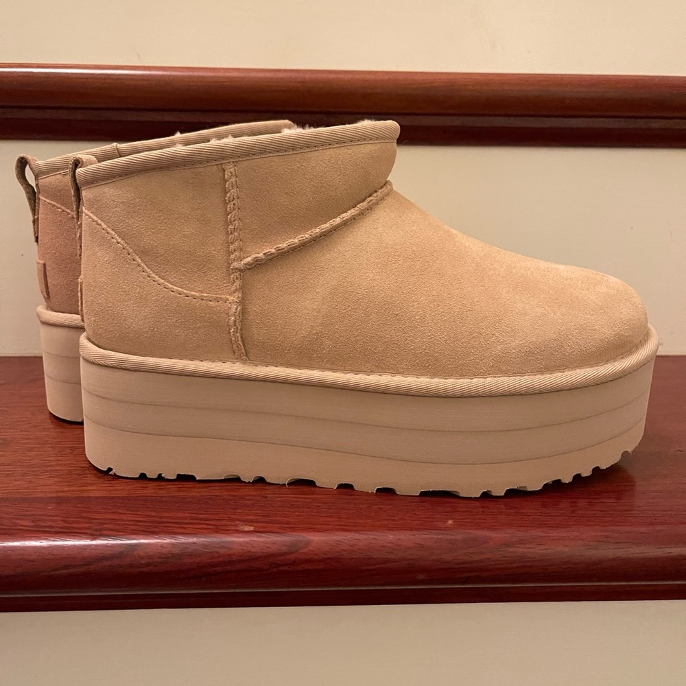 Ugg platform mini Boots Ultra Mini sand beige NIB